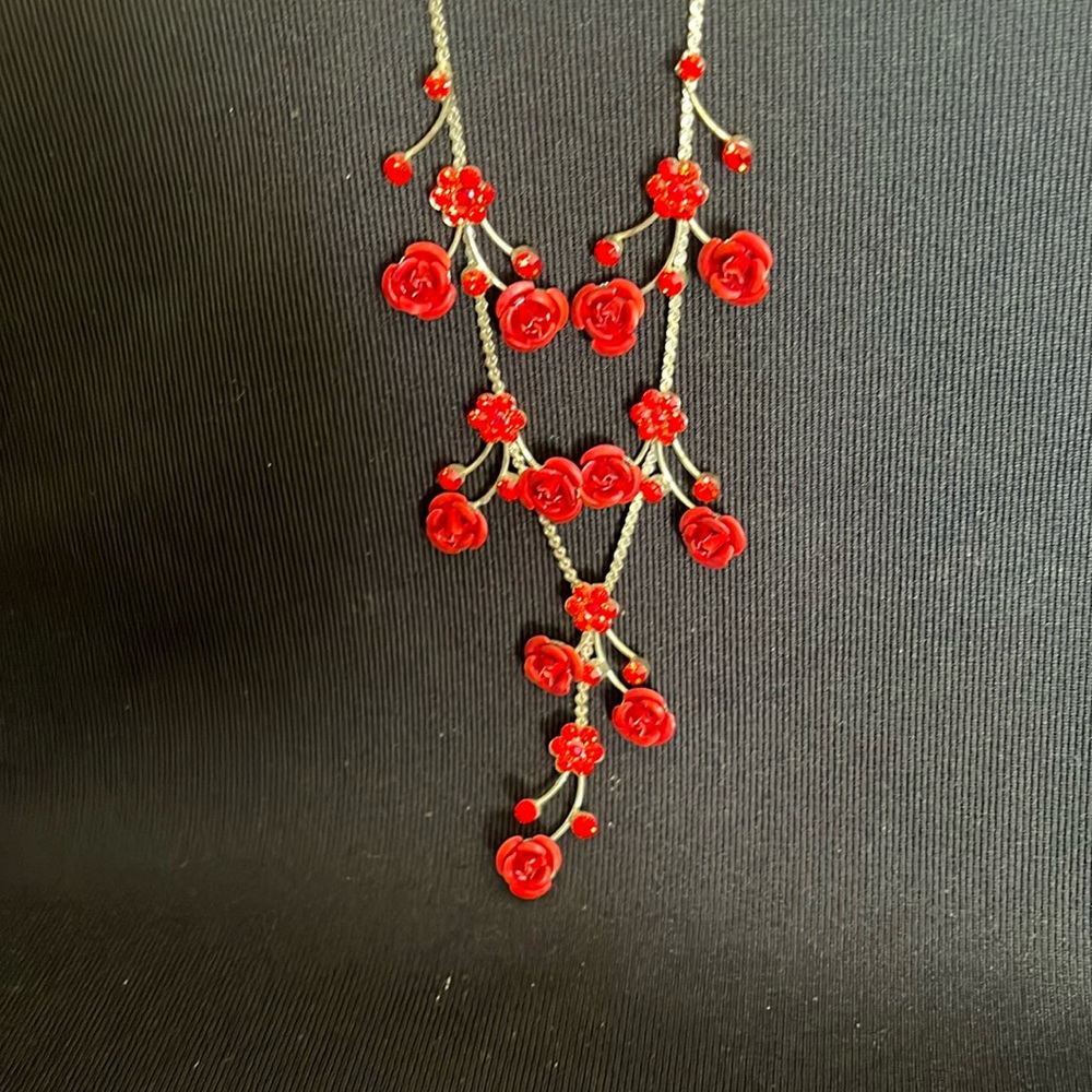 Swarovski crystal red rose necklace